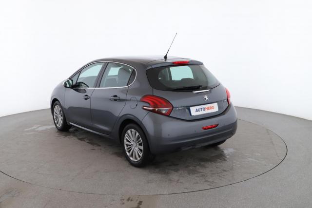 Peugeot 208 image 7