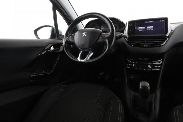 Peugeot 208 image 2