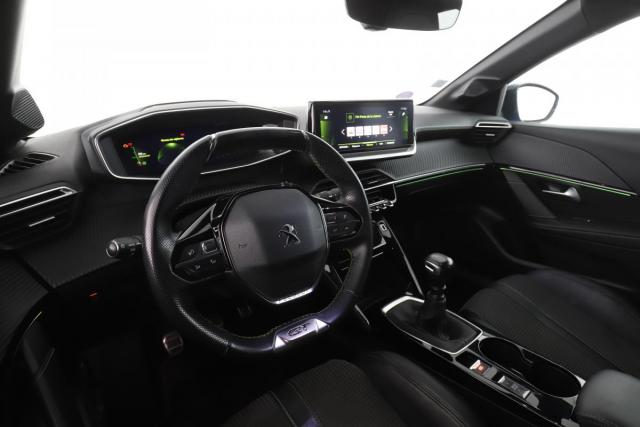 Peugeot 208 image 9