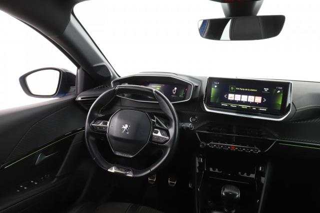Peugeot 208 image 8