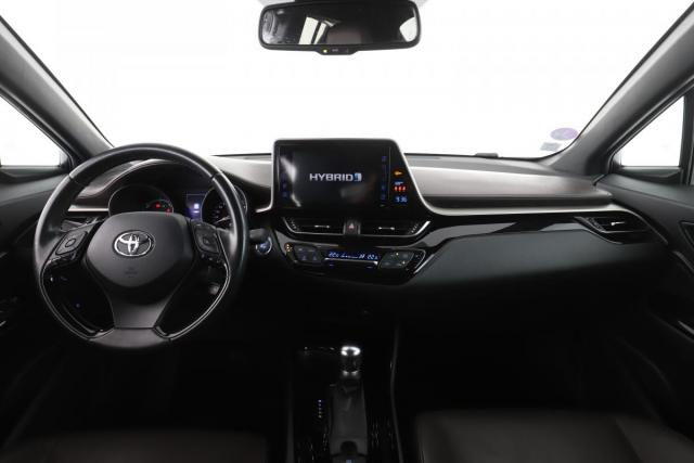 Toyota C-Hr image 5