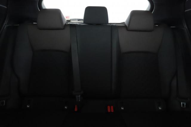 Toyota C-Hr image 4