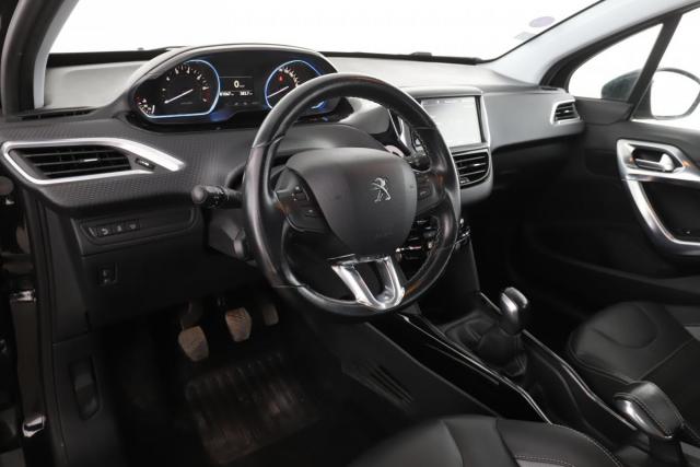 Peugeot 2008 image 9