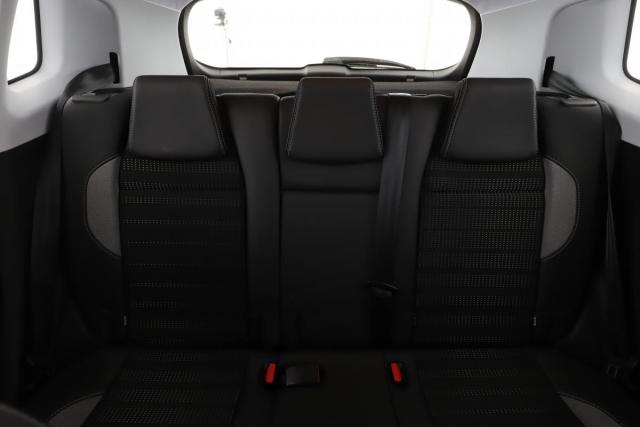 Peugeot 2008 image 6