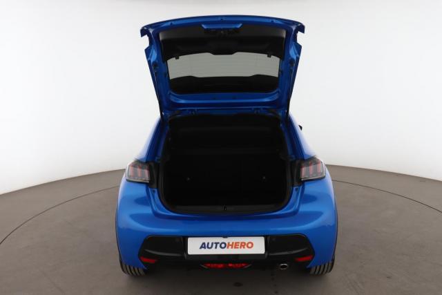 Peugeot 208 image 9