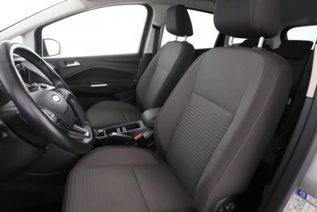 Ford C-Max image 8