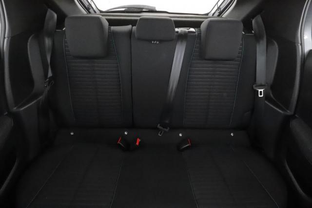 Peugeot 208 image 6
