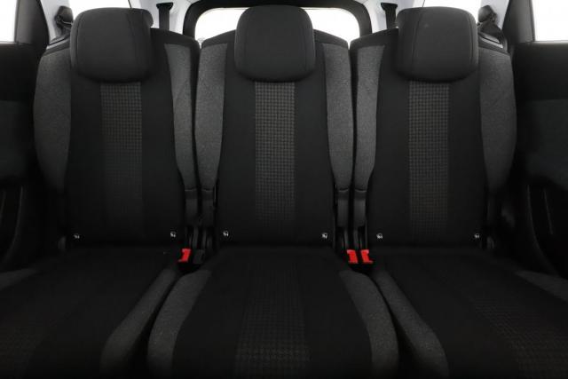 Peugeot 5008 image 4