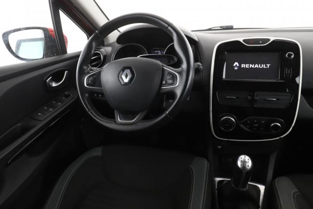 Renault Clio Estate image 8
