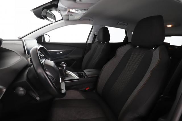 Peugeot 3008 image 1