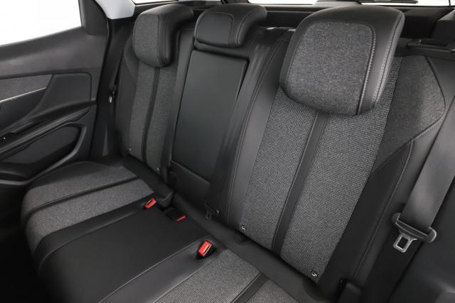 Peugeot 3008 image 9