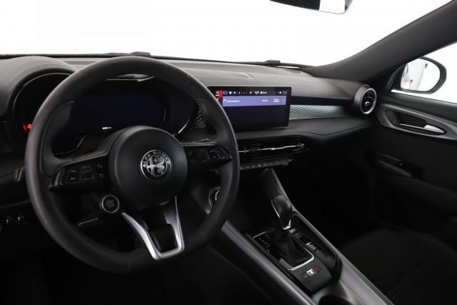 Alfa Romeo Tonale image 9