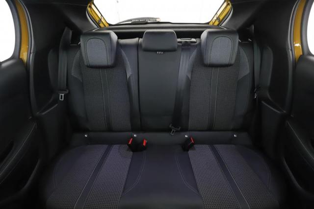 Peugeot 208 image 2