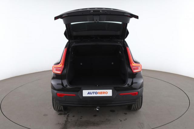Volvo Xc40 image 2