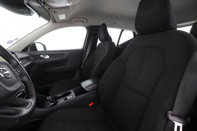 Volvo Xc40 image 8