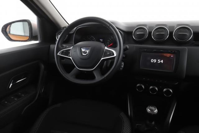 Dacia Duster image 1