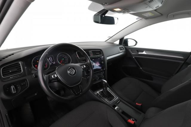 Volkswagen Golf image 4