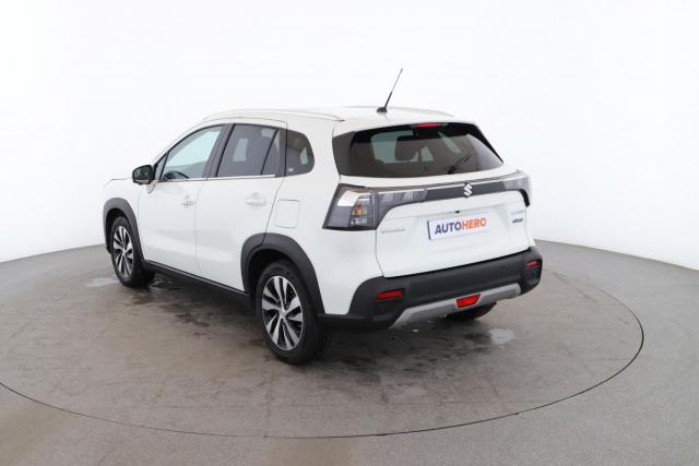 Suzuki S-Cross image 8