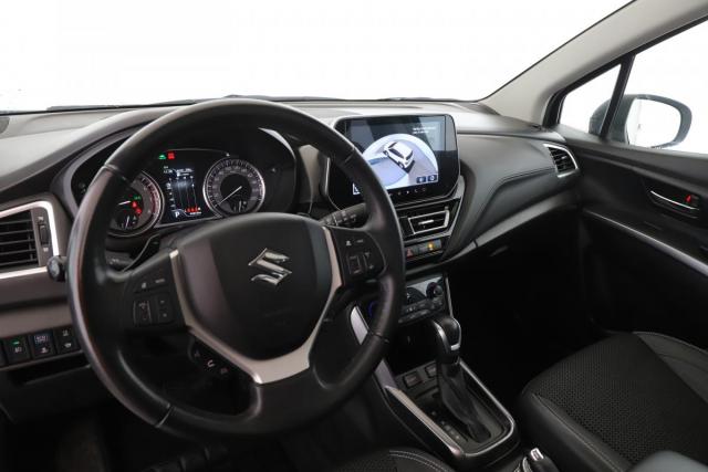 Suzuki S-Cross image 1