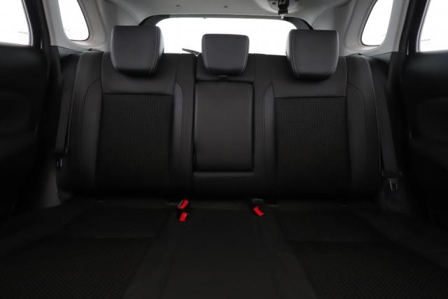 Suzuki S-Cross image 3