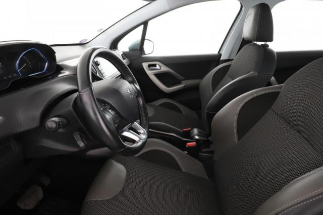Peugeot 2008 image 1