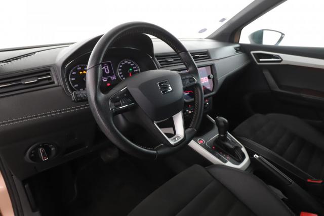 Seat Arona image 2