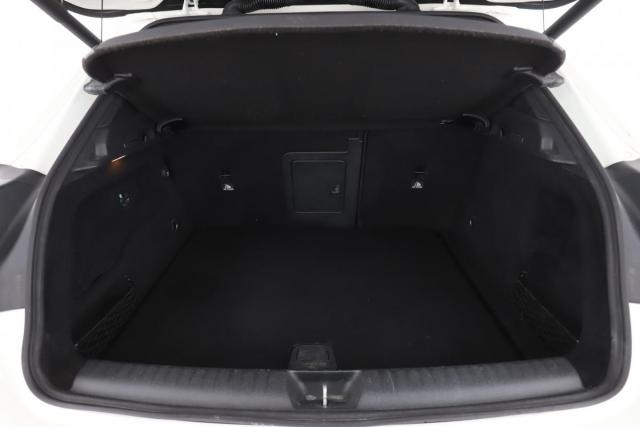 Mercedes Benz Gla image 5