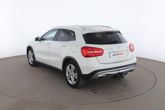 Mercedes Benz Gla image 8