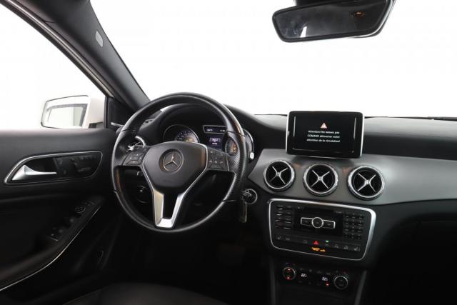 Mercedes Benz Gla image 3