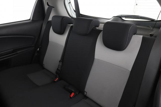 Toyota Yaris image 2