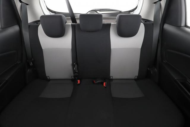 Toyota Yaris image 9