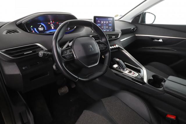 Peugeot 3008 image 2