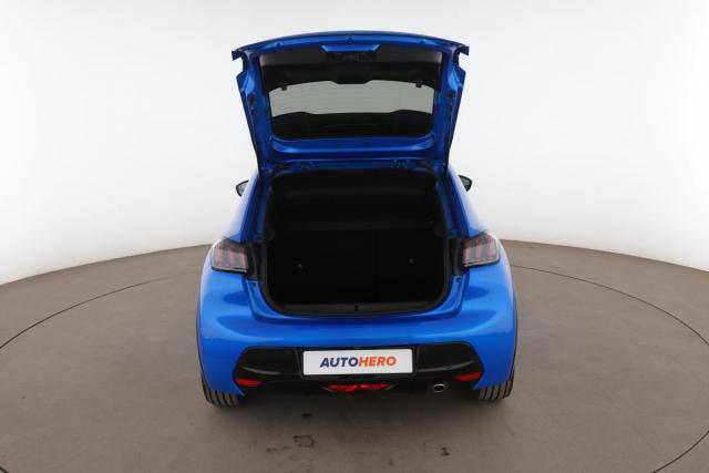 Peugeot 208 image 6