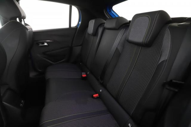 Peugeot 208 image 3