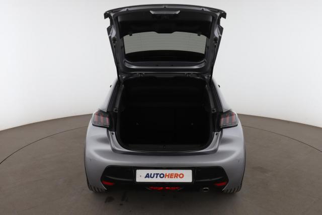 Peugeot 208 image 7