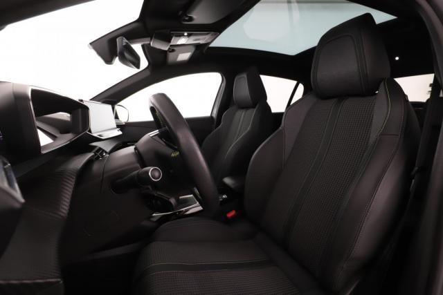 Peugeot 208 image 1