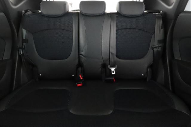 Renault Captur image 1