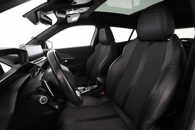 Peugeot 2008 image 1