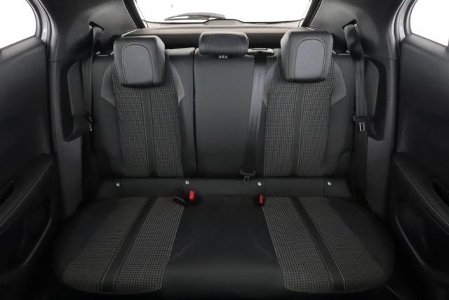 Peugeot 2008 image 5