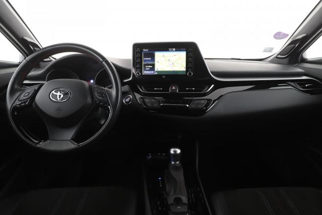 Toyota C-Hr image 8