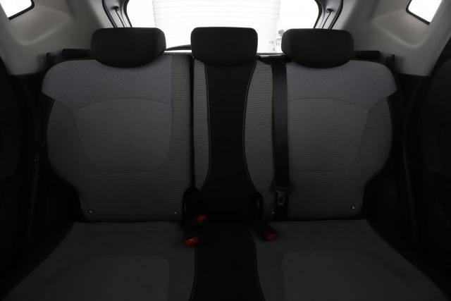 Renault Captur image 1