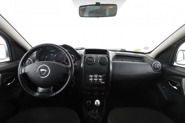 Dacia Duster image 1