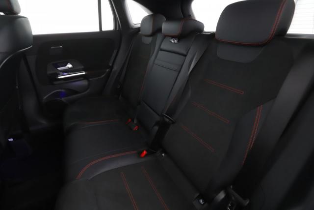 Mercedes Benz Gla image 5