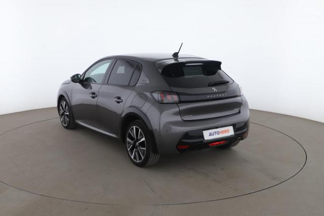 Peugeot 208 image 8