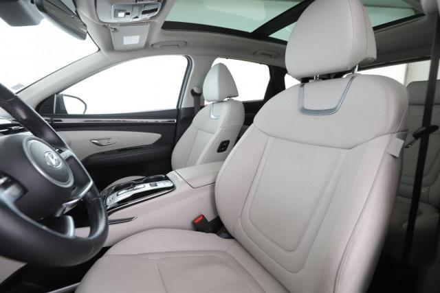 Hyundai Tucson image 3