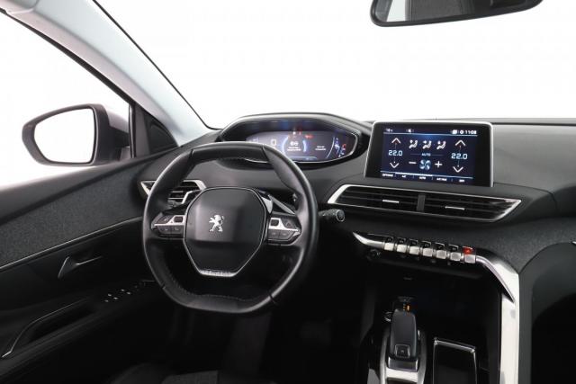 Peugeot 3008 image 2