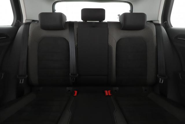 Volkswagen Golf image 4