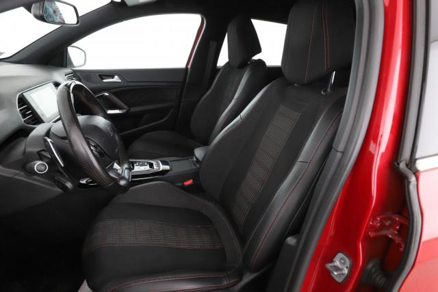 Peugeot 308 image 1