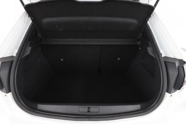 Peugeot 208 image 1