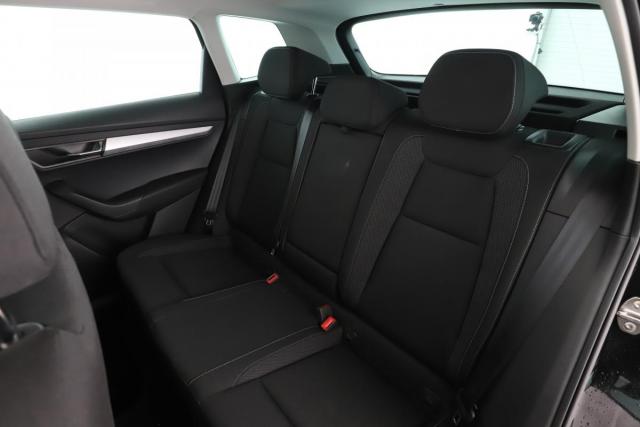 Skoda Karoq image 4